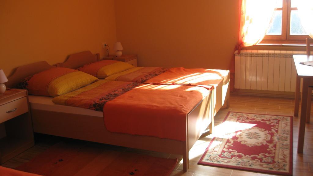 Villa Tourist Farm Dujceva Domacija Vremski Britof Esterno foto